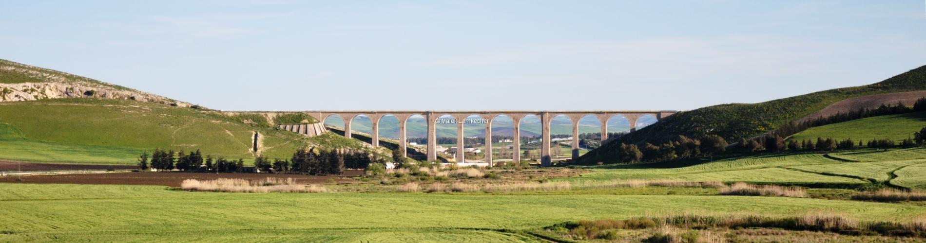 2010_03_Roman aqueduct Beja2